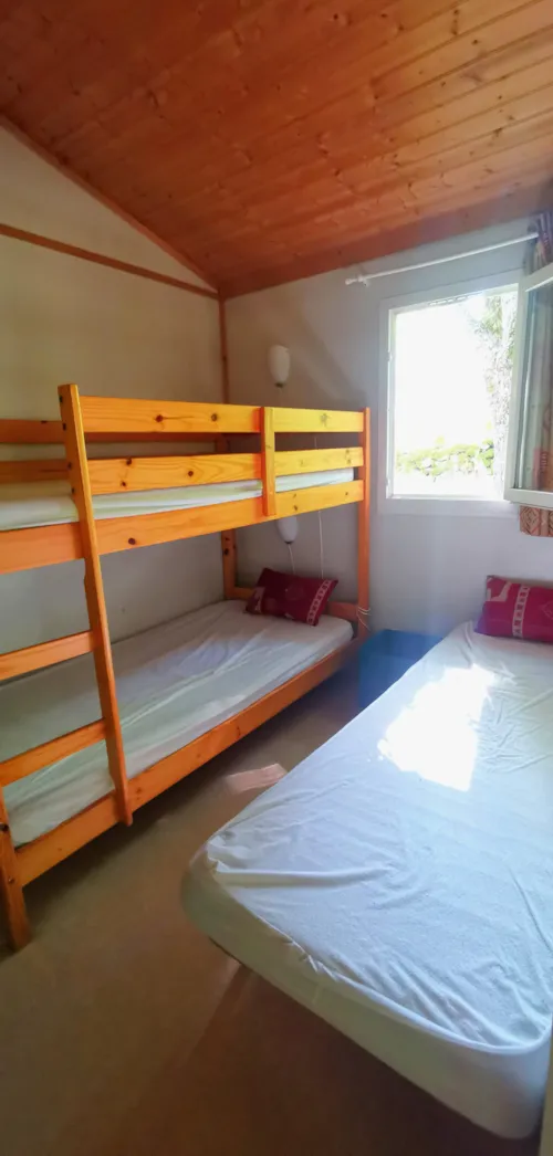 Huuraccommodatie(s) - Chalet Montana - 30M² - 2 Slaapkamers - image n°5 - Le Champ du Moulin