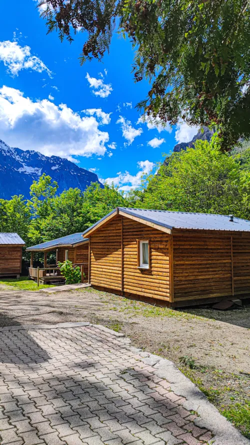 Location - Chalet Oisans - Pmr 30M² - 2 Chambres - image n°2 - Le Champ du Moulin
