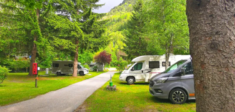 Emplacement + Tente, Caravane Ou Camping-Car