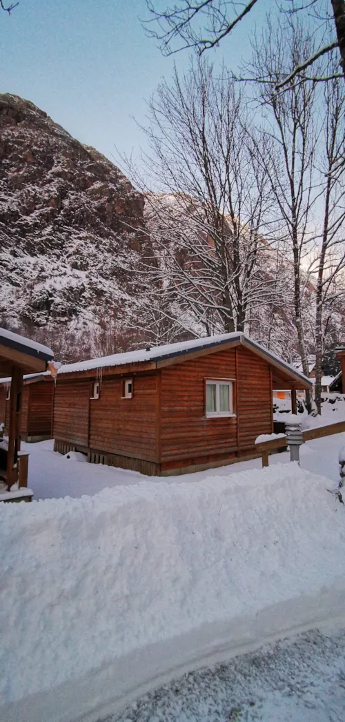 Huuraccommodatie(s) - Chalet Montana - 30M² - 2 Slaapkamers - image n°3 - Le Champ du Moulin