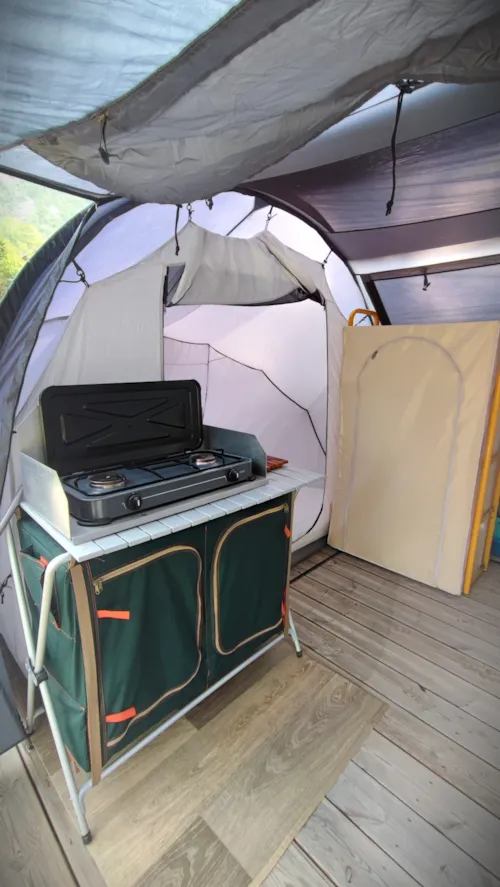 Accommodation - Furnished Tent - image n°2 - Le Champ du Moulin