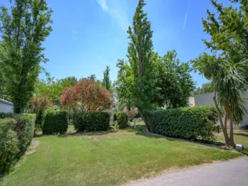 Stellplatz - Stellplatzpaket Grosses Confort 90M² - Camping Les Marsouins