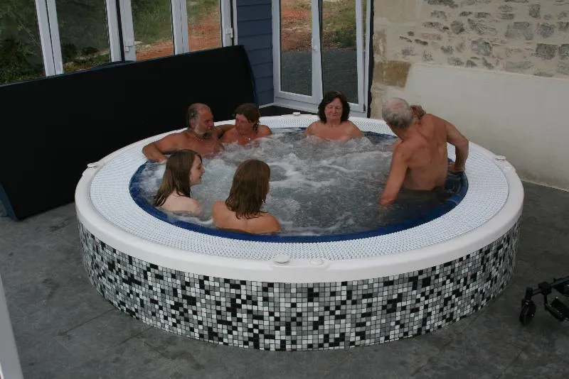 Centre de Vacances Naturiste le Colombier