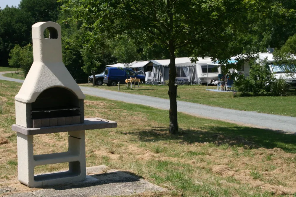 Stellplatz - Pauschale - Centre de Vacances Naturiste le Colombier