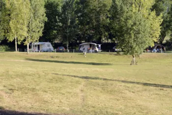 Emplacement - Forfait Emplacement - Centre de Vacances Naturiste le Colombier
