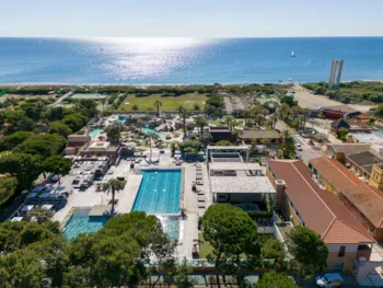 YELLOH! VILLAGE - LE BRASILIA - Ucamping