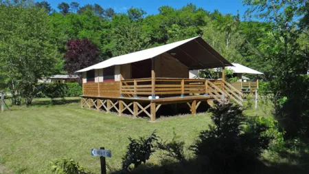 Accommodation - 40Sq Lodge Niagara With Bathroom - Le Moulin de David