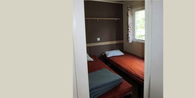 EVOLUTION 31 Mobile Home with Air Conditioning—3 Bedrooms