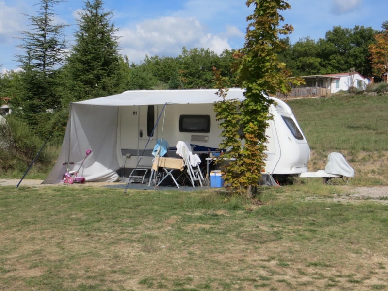 Emplacement Privilège (vue dégagée, eau/electricité à proximité)