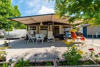 Pitch - King-Size Pitch - Camping naturiste Les Lauzons