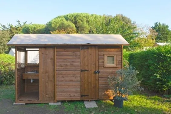 Stellplatz - Luxusplatz Mit Eigener Sanitäranlage - Camping naturiste Les Lauzons