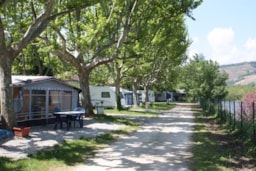 Camping Le Rhône - image n°9 - Roulottes