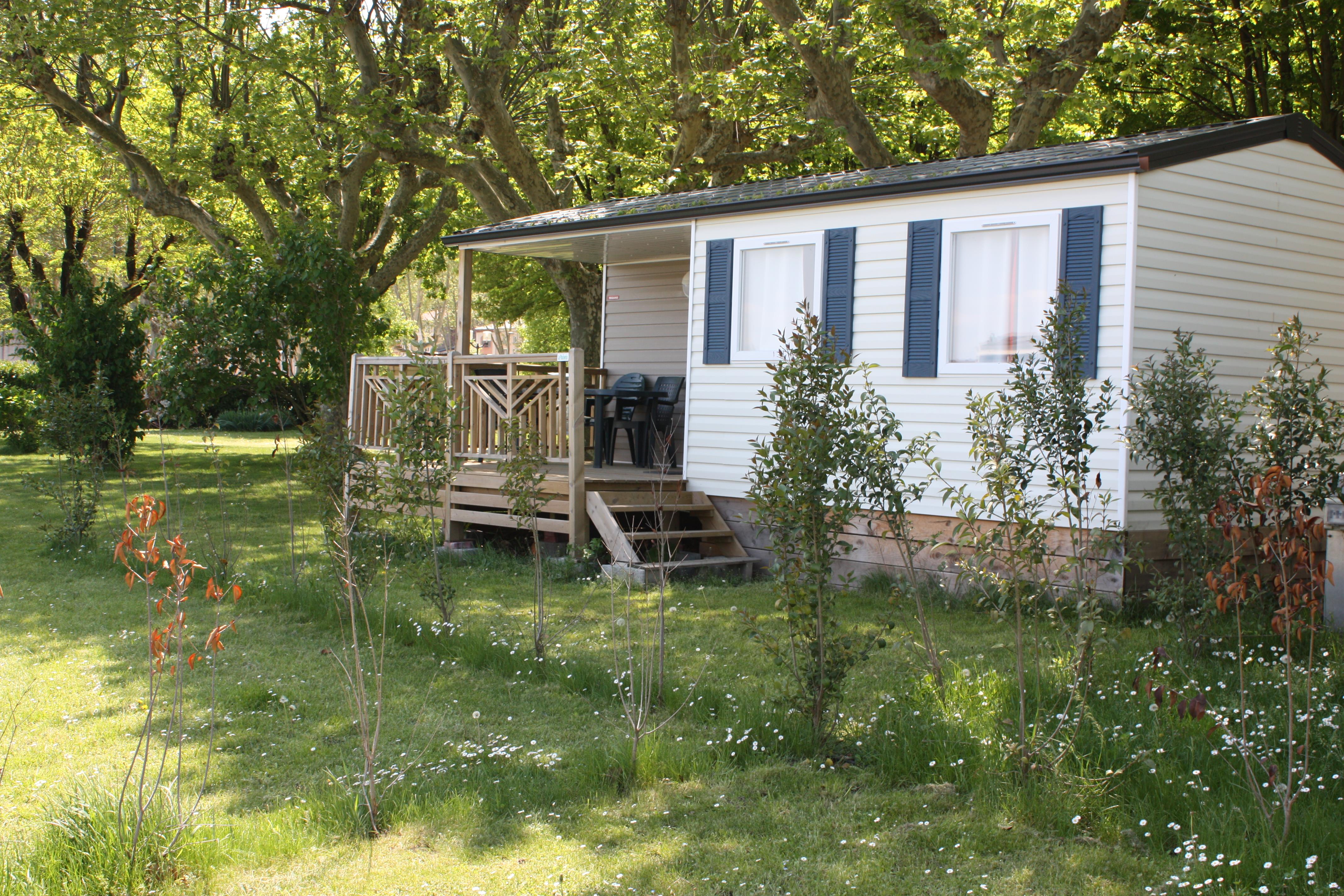 Accommodation - Mobilhome 3/4 Pers. 29 M2, 2 Bedrooms, Bathroom, Wc, With Decking And Air-Conditioning - Camping Le Rhône