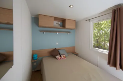 Location - Premium M.Home 6 Pers. 36 M2, 3 Chambres, Salle De Bains, Wc, Grande Terrasse, Climatisation - image n°5 - Camping Le Rhône