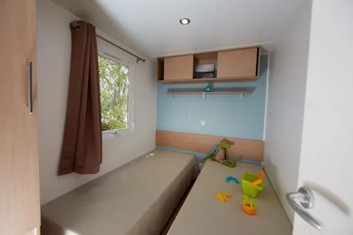 Location - Premium M.Home 6 Pers. 36 M2, 3 Chambres, Salle De Bains, Wc, Grande Terrasse, Climatisation - image n°6 - Camping Le Rhône