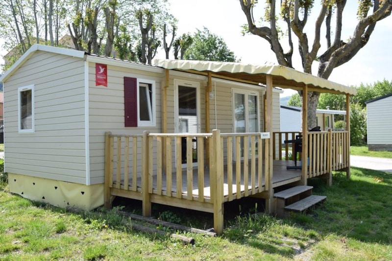 Mobilhome 32m2, 2 bedrooms, 1 sofa bed,  bathroom and toilets separated, with big decking and air-conditioning
