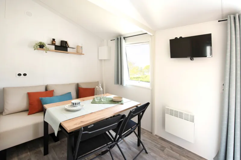 Thea À La Nuitée Basse Saison