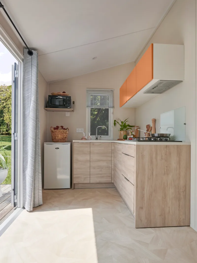 Enzo À La Nuitée En Basse Saison