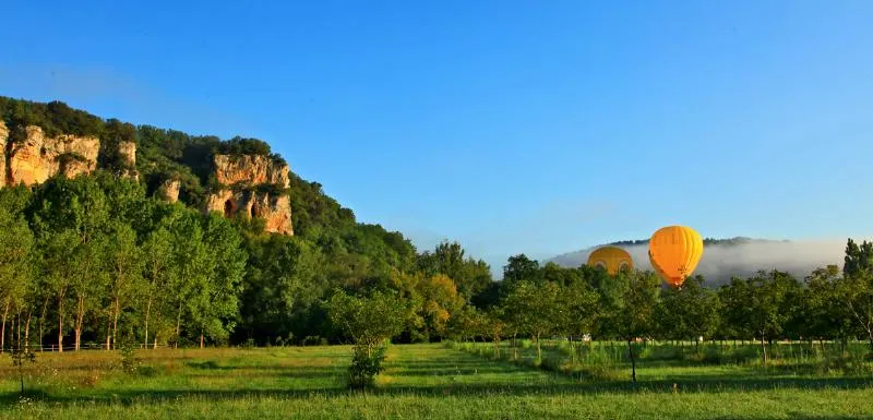 Camping AU P'TIT BONHEUR