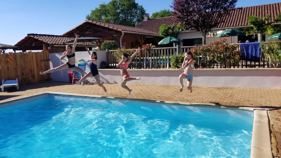 Camping AU P'TIT BONHEUR