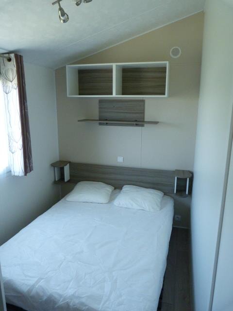 M6 M9 Mobil-Home 2 Chambres 24M² Modèle Panama 2012 + Terrasse Couverte 9M² (2 Sur Le Camping)