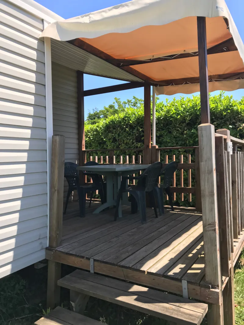 M5 M8 Mobil-Home 2 Chambres Modèle Malaga 2012 + Terrasse D'angle Couverte (2Sur Le Camping)