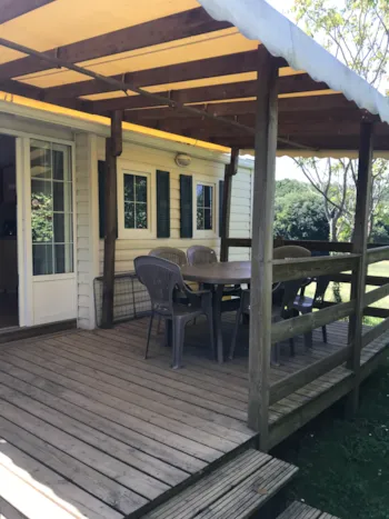 Mietunterkunft - M10 Mobilheim 3 Schlafzimmer + Überdachte Terrasse 14M² - Camping Domaine Saint Laurent