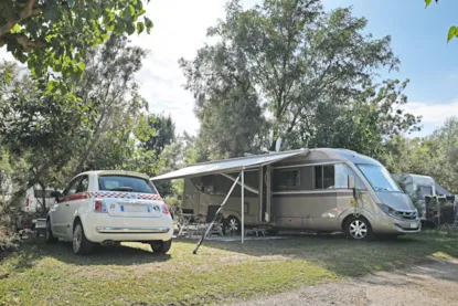 Forfait Standard : Piazzola + Auto + Elettricità 10A