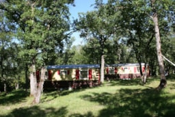 Accommodation - Roulotte - Without Toilet Blocks - Le Camping de Lalbrade