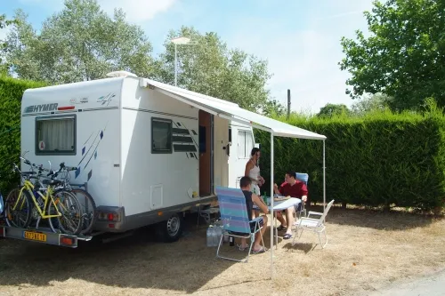 Forfait Emplacement + Voiture + Tente/Caravane