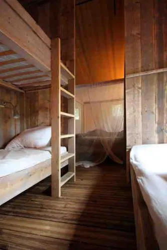 Tente Safari 65M² Avec Toilette Et Bain