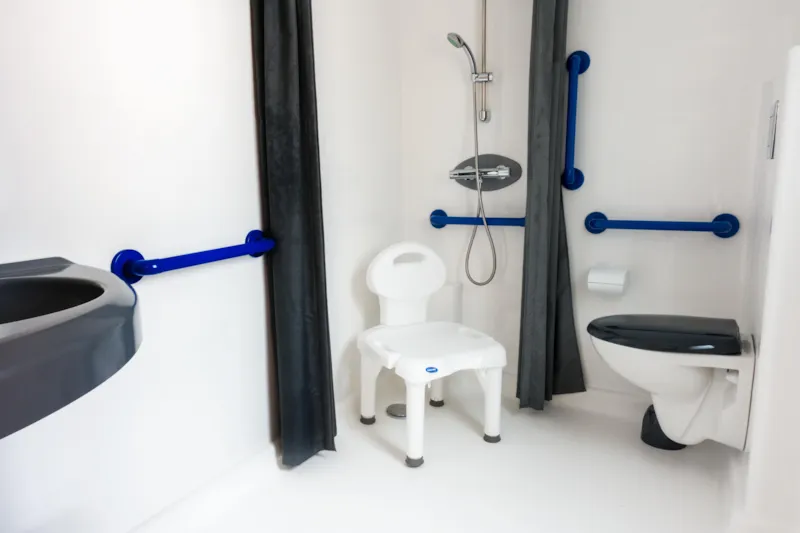 Mobil-Home Pmr Handi 30,5 M², Terrasse, Toilette Et Douche