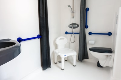 Mobile-home adapted to the people with reduced mobility Handi 30,5 m² terrace, shower+toilet
