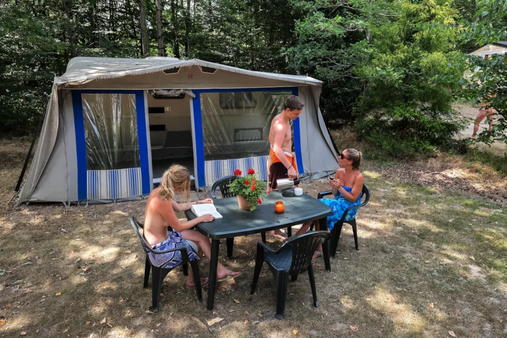 Location - Caravane - Creuse Nature Naturisme