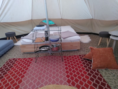 Tipi tent