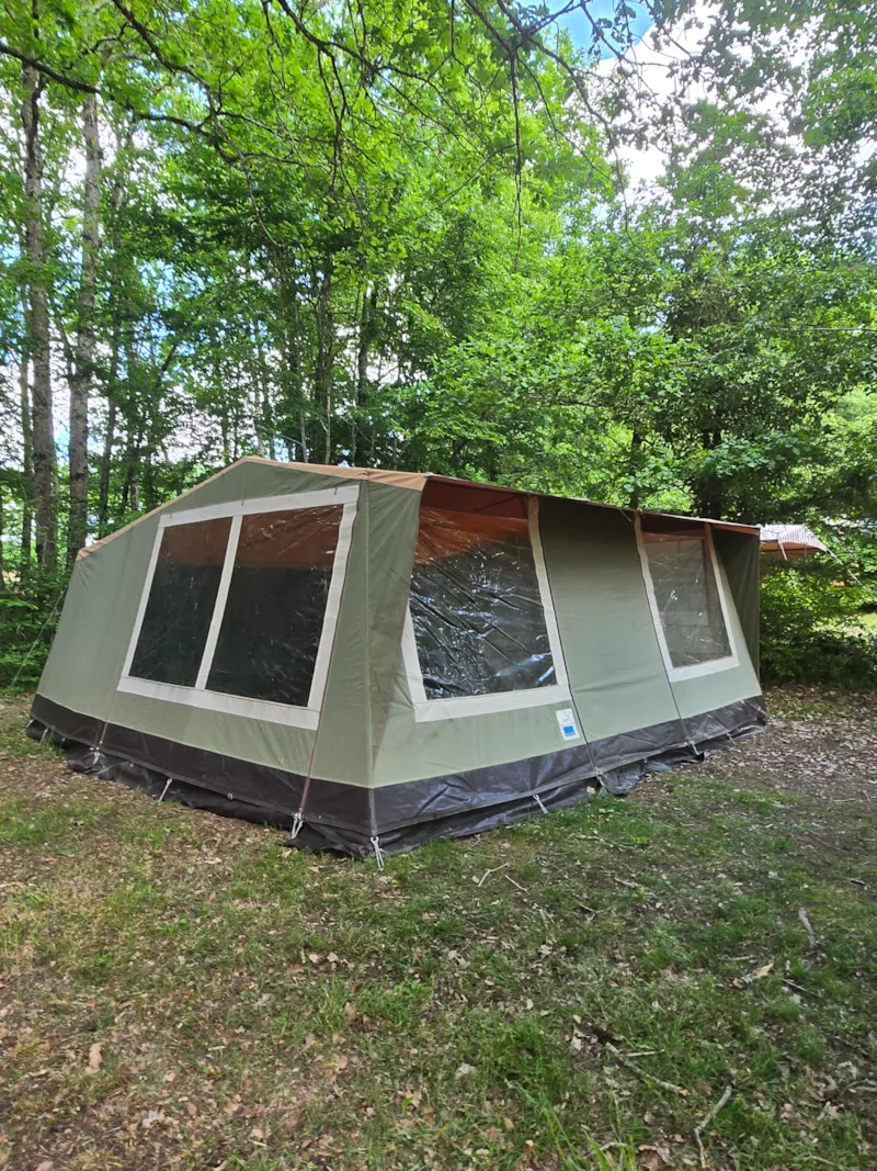 Tente Bungalow - 25 M², Toute Équipée