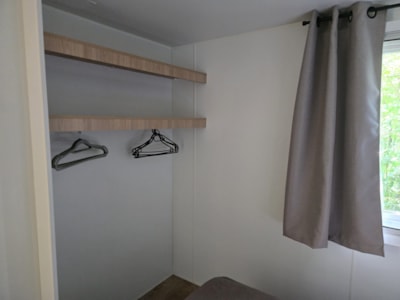 Mobilhome - 29 m², airconditioning,  WC, shower, terrace