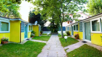 Mietunterkunft - Bungalow Maxi 48 M² - Villaggio Camping delle Rose