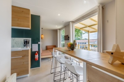 ‘EXCELLENCE’ mobile home   3 bedrooms, air conditioning, television