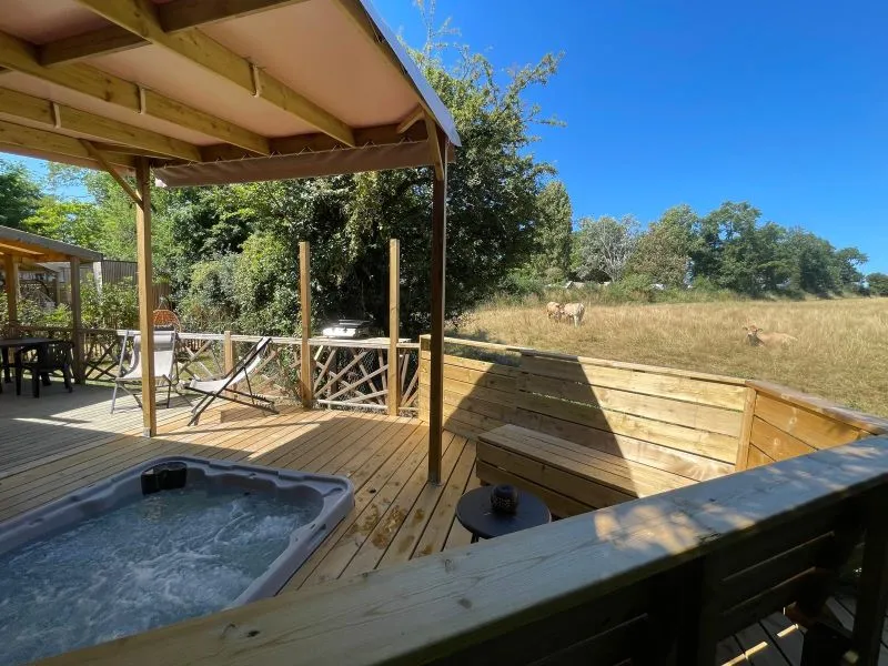 Mobil-Home « Premium »   3 Chambres Avec *Spa*, Clim, Plancha, Tv