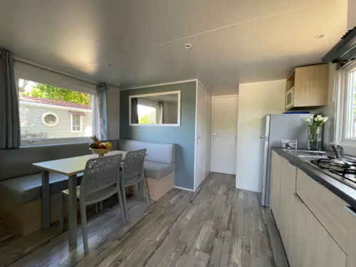 Mietunterkunft - Mobilheim Rapidhome 2018 Alizé 2 Zimmer - Halbüberdachte Terrasse - Mit Klimaanlage - image n°2 - International Camping