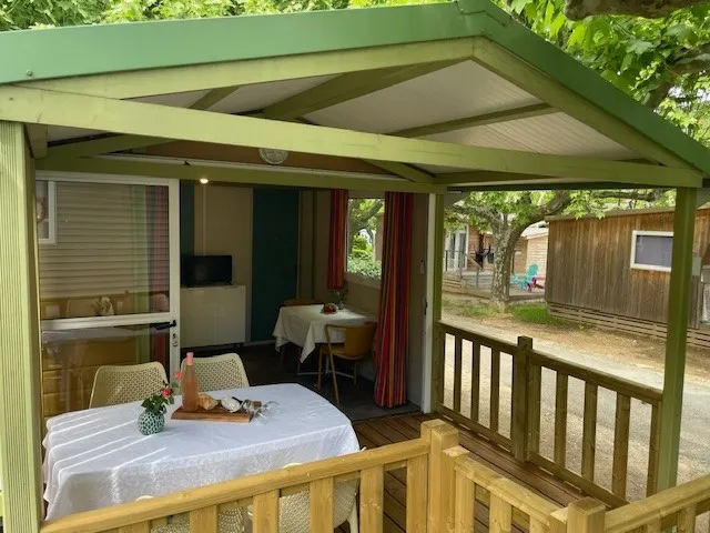Mobil-Home Moréa 2 Chambres - Climatisation - Terrasse Couverte - Wifi