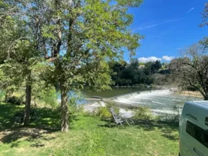 Emplacement - Confort Stellplatz - International Camping