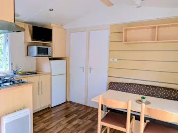 Mietunterkunft - Ferienhaus 25 M² – 2 Schlafzimmer, 1 Badezimmer – Terrasse 15 M² - Camping Ariège La Roucateille