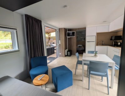 Premium Family Cottage, 40 m² - 3 bedrooms, 2 bathrooms - 27 m² terrace and air conditioning