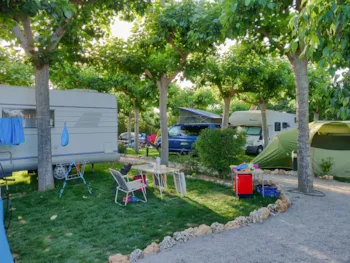 Emplacement - Parcela + Caravana 70M² - Camping Prades Park