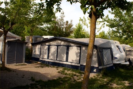 Standplaats caravan, camper of tent