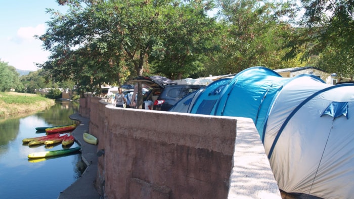 Emplacement Moyen Tente Ou Camping Car Sans Electricite