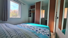 BAHAMAS CONFORT RIVER SIDE