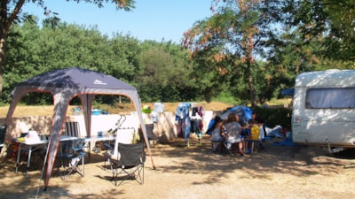 Pitch for tent, caravan or camping car — 1